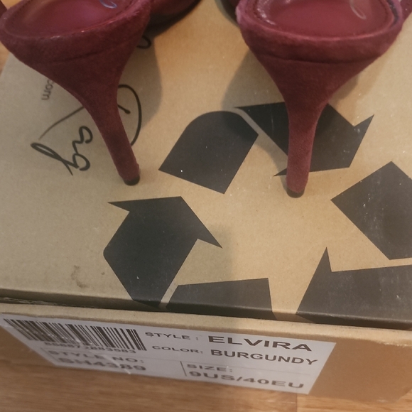 Chic Burgundy Heels with Rhinestone Bow - Picture 8 of 12